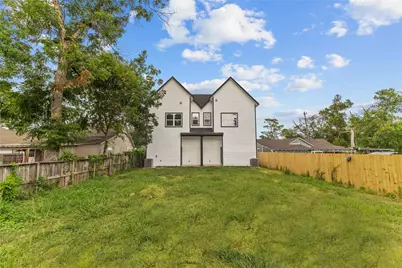 7805 Farnsworth Street #B, Houston, TX 77022 - Photo 23