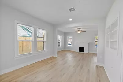1118 Elliston Street, Houston, TX 77023 - Photo 9