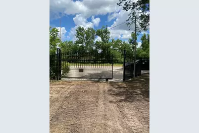 711 W Jasmine Street, Fresno, TX 77545 - Photo 3