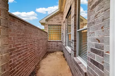 10106 Lost Hollow Lane, Missouri City, TX 77459 - Photo 7