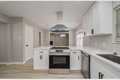 4735 Theall Road, Houston, TX 77066 - Photo 19