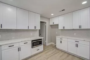 4735 Theall Rd, Houston, TX 77066 - Photo 23