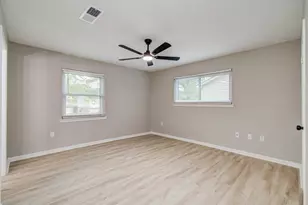 4735 Theall Rd, Houston, TX 77066 - Photo 29