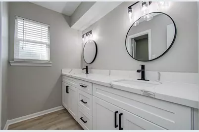 4735 Theall Road, Houston, TX 77066 - Photo 39