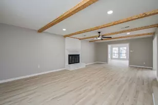 4735 Theall Rd, Houston, TX 77066 - Photo 5
