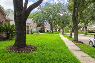 15319 Truslow Point Ln, Sugar Land, TX 77478 - Photo 5