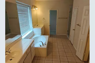 15319 Truslow Point Lane, Sugar Land, TX 77478 - Photo 23