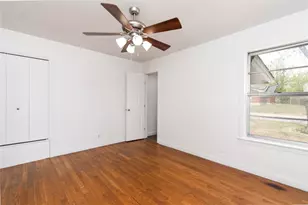 301 E Walker Ave, Temple, TX 76501 - Photo 9