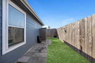 16511 Colleen Pl, Conroe, TX 77306 - Photo 17