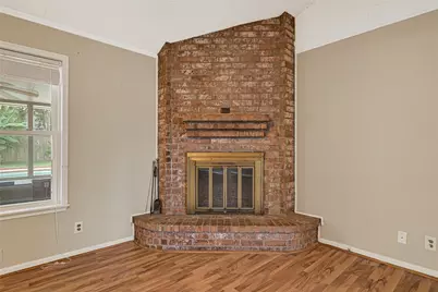 10010 Lost Pine Drive, Baytown, TX 77521 - Photo 7