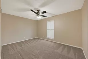 10010 Lost Pine Dr, Baytown, TX 77521 - Photo 13