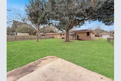 204 Meadow Lane, Brenham, TX 77833 - Photo 29