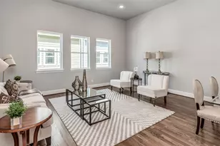 605 W 24th St, Houston, TX 77008 - Photo 9
