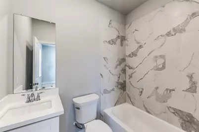 605 W 24th Street, Houston, TX 77008 - Photo 21