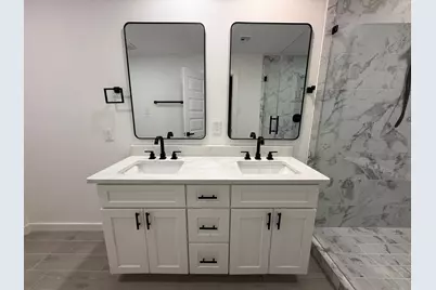 9859 Sagecastle Lane, Houston, TX 77089 - Photo 13