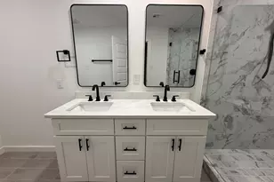 9859 Sagecastle Ln, Houston, TX 77089 - Photo 13