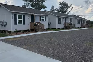 8 S Avenue B, Freeport, TX 77541 - Photo 3