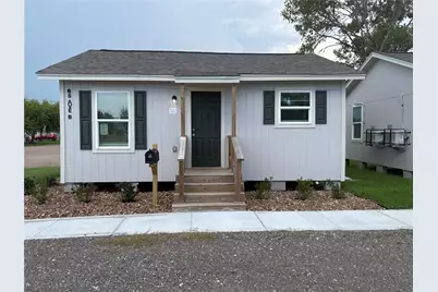 8 S Ave B, Freeport, TX 77541 - Photo 1