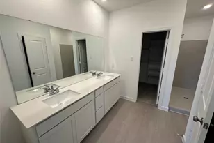 5414 Peacock Bass Dr, Baytown, TX 77521 - Photo 7