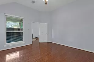 36 Grants Lake Cir, Sugar Land, TX 77479 - Photo 15