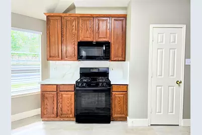 159 S Delta Mill Circle, The Woodlands, TX 77385 - Photo 5