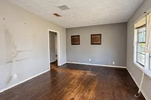 208 S Sparrow Way, Texas City, TX 77591 - Photo 3