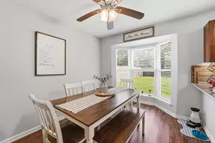 900 Sunnybrook Ln, Baytown, TX 77521 - Photo 11