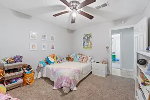 900 Sunnybrook Ln, Baytown, TX 77521 - Photo 19