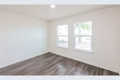 2722 Stallings Drive, Houston, TX 77088 - Photo 15