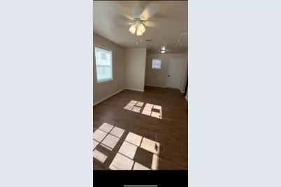 2415 4th Avenue N, Texas City, TX 77590 - Photo 9