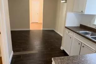 2415 4th Ave N, Texas City, TX 77590 - Photo 5