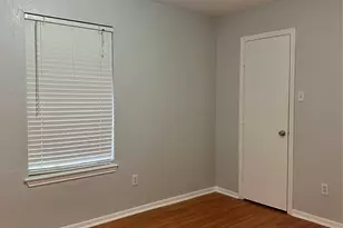 8340 Folkstone Ln, Houston, TX 77075 - Photo 15