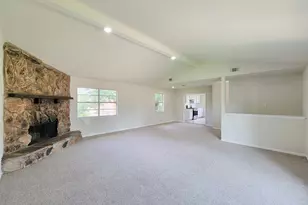 8719 Valley Song Dr, Houston, TX 77078 - Photo 11