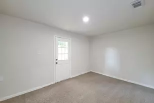8719 Valley Song Dr, Houston, TX 77078 - Photo 27
