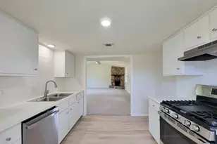 8719 Valley Song Dr, Houston, TX 77078 - Photo 17