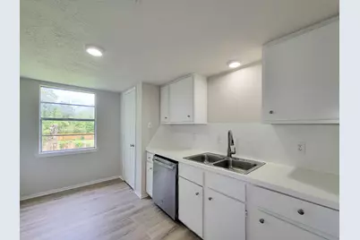 8719 Valley Song Drive, Houston, TX 77078 - Photo 15
