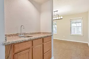 222 Old Oaks St, League City, TX 77573 - Photo 7