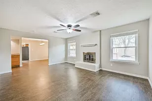 222 Old Oaks St, League City, TX 77573 - Photo 9