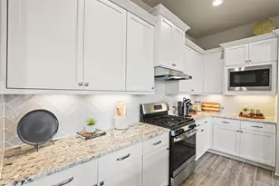 27423 Cinnamon Shrs Dr, Katy, TX 77493 - Photo 11