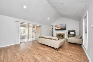 18046 Garden Manor Dr, Houston, TX 77084 - Photo 5