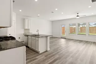 2806 Milton Ldg Ln, Houston, TX 77051 - Photo 7