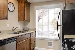 1701 Waco St, Gonzales, TX 78629 - Photo 5