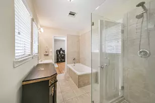 4558 Benning Dr, Houston, TX 77035 - Photo 33