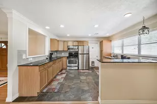 4558 Benning Dr, Houston, TX 77035 - Photo 11