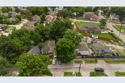1612 Common Street, Houston, TX 77009 - Photo 7
