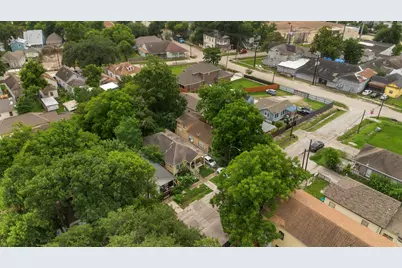 1612 Common Street, Houston, TX 77009 - Photo 9