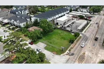 7825 Janak Drive, Houston, TX 77055 - Photo 3