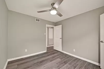 7600 Emmett F Lowry Expressway #313, Texas City, TX 77591 - Photo 19