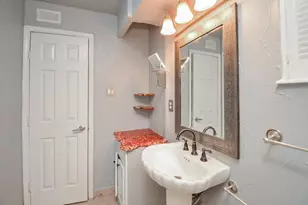 7900 Westheimer Rd, Houston, TX 77063 - Photo 17