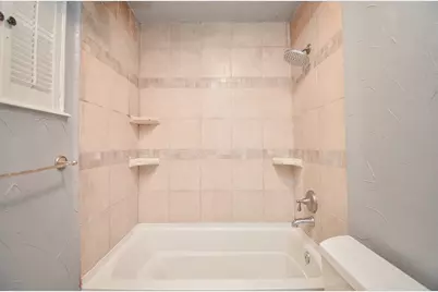 7900 Westheimer Road #105, Houston, TX 77063 - Photo 17